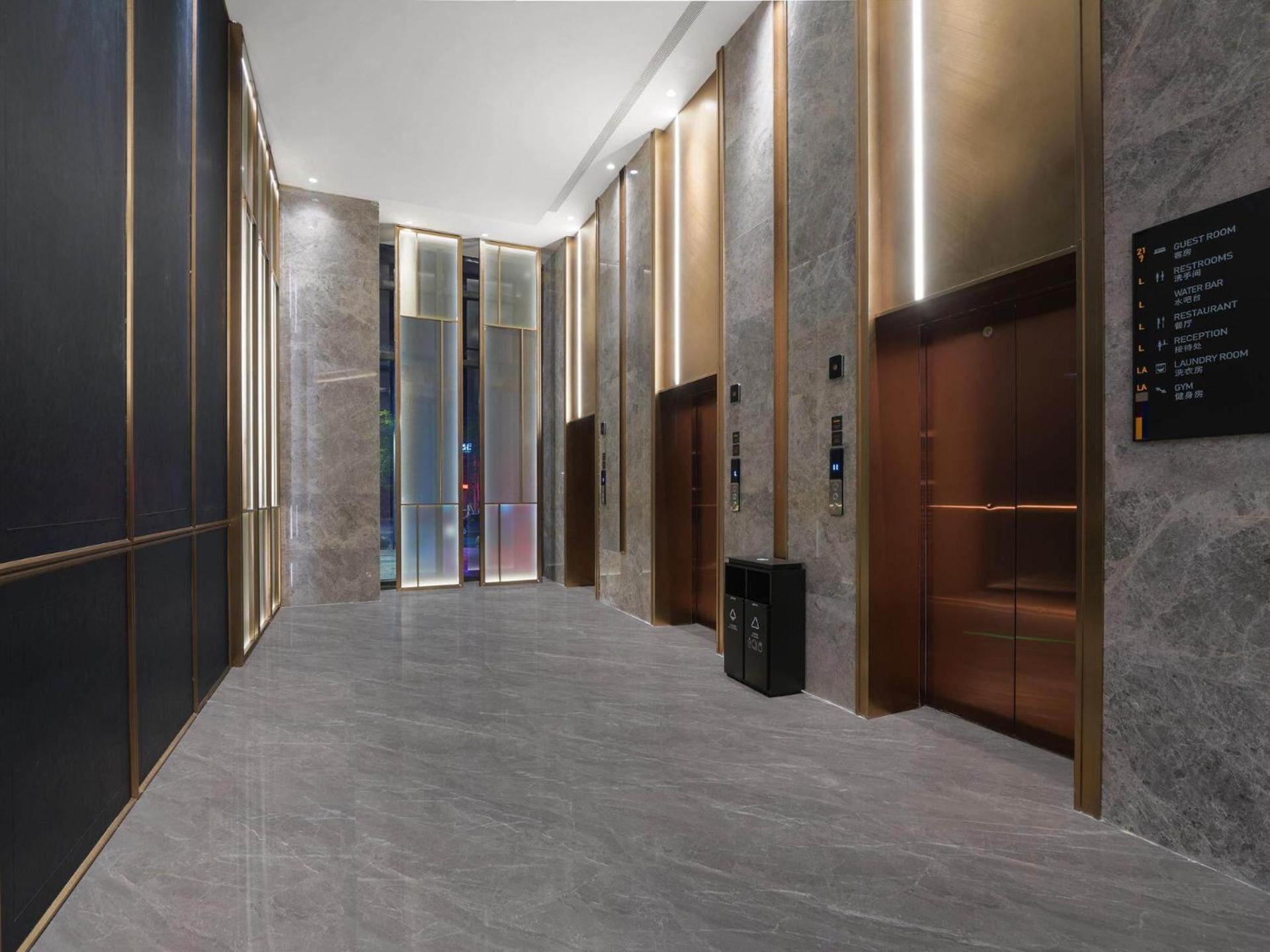 Park Inn By Radisson Nanchong Yilong Star City Plaza Zewnętrze zdjęcie